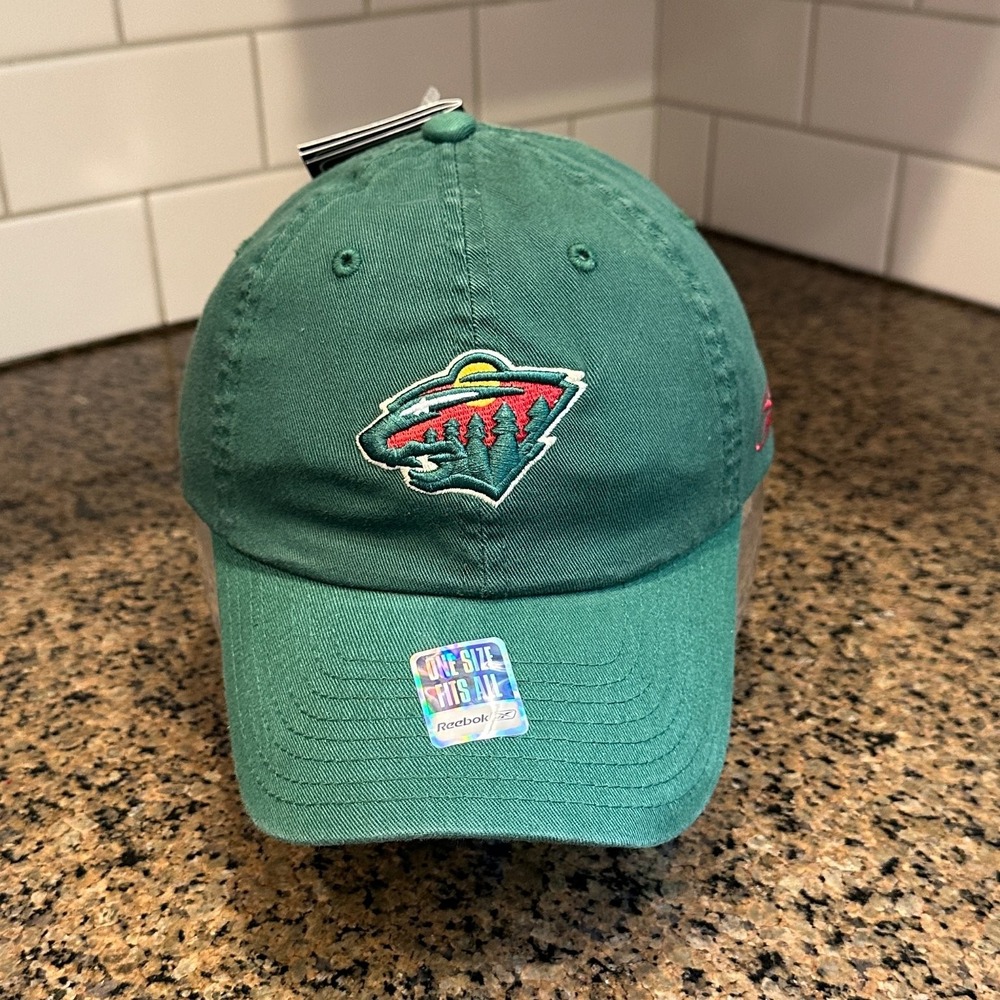 Minnesota Wild Reebok Center Ice NHL Green Flex Fit Slouch Hat NWT OSFA